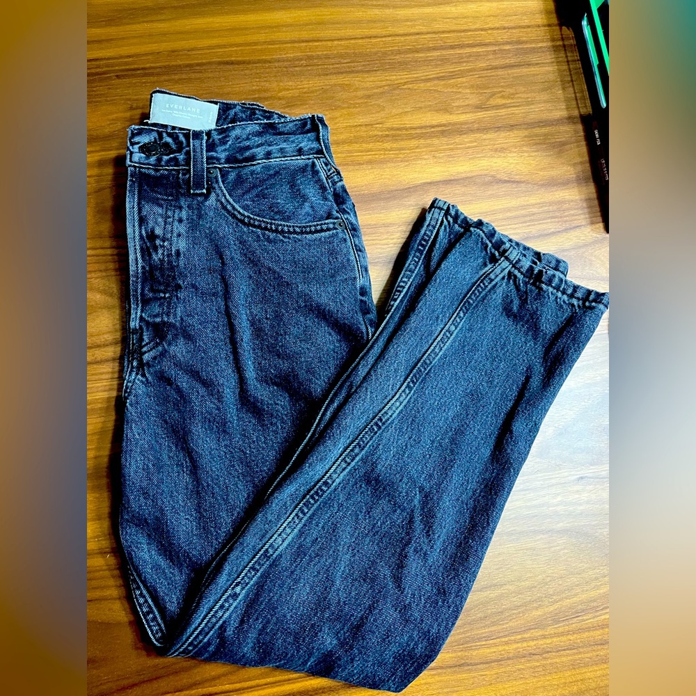Everlane 90s curvy cheeky jean